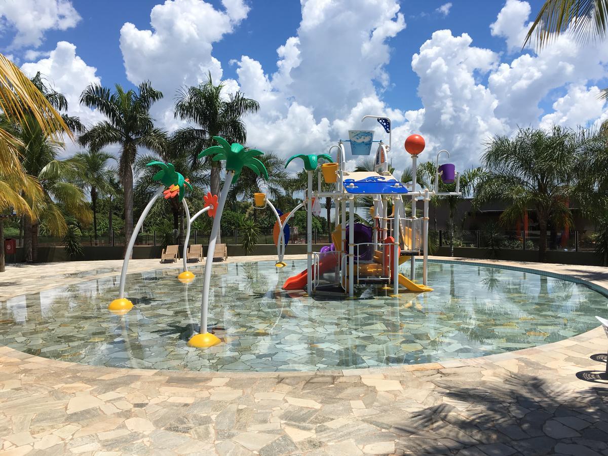 Grandes Lagos Resorts e Parque Aquático Santa Clara d'Oeste Exterior foto