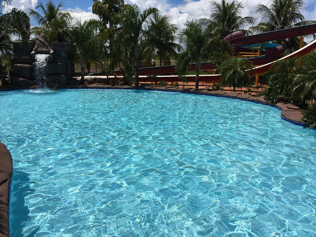 Grandes Lagos Resorts e Parque Aquático Santa Clara d'Oeste Exterior foto