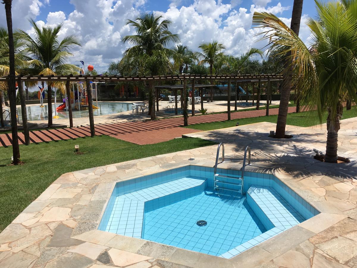 Grandes Lagos Resorts e Parque Aquático Santa Clara d'Oeste Exterior foto